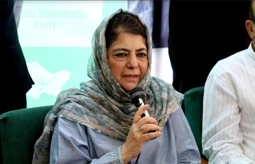 ‘Ensure dignity, fair pay for contractual lecturers’: Mehbooba Mufti